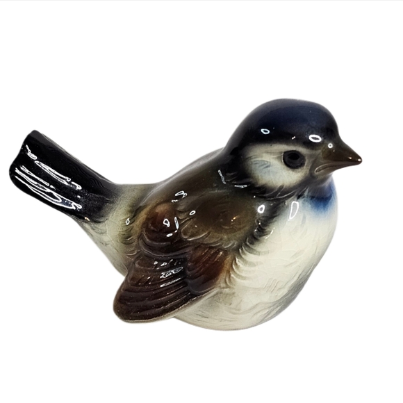 Goebel Other - Vtg Goebel CV73 Sparrow Bird Porcelain Figurine Blue Throat West Germany Art 4"